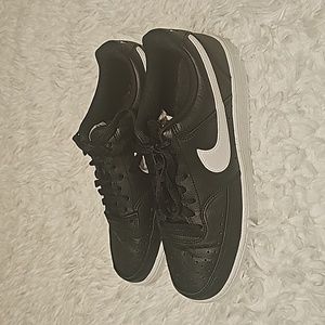 Nike leather sneakers